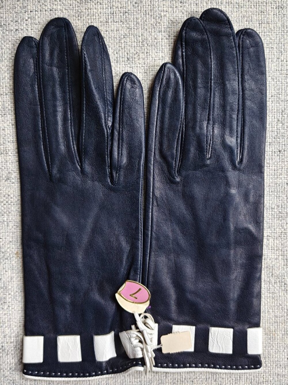 Vintage Grandoe Women Gloves Size 7 Leather Silk Black White Geometric NEW NOS